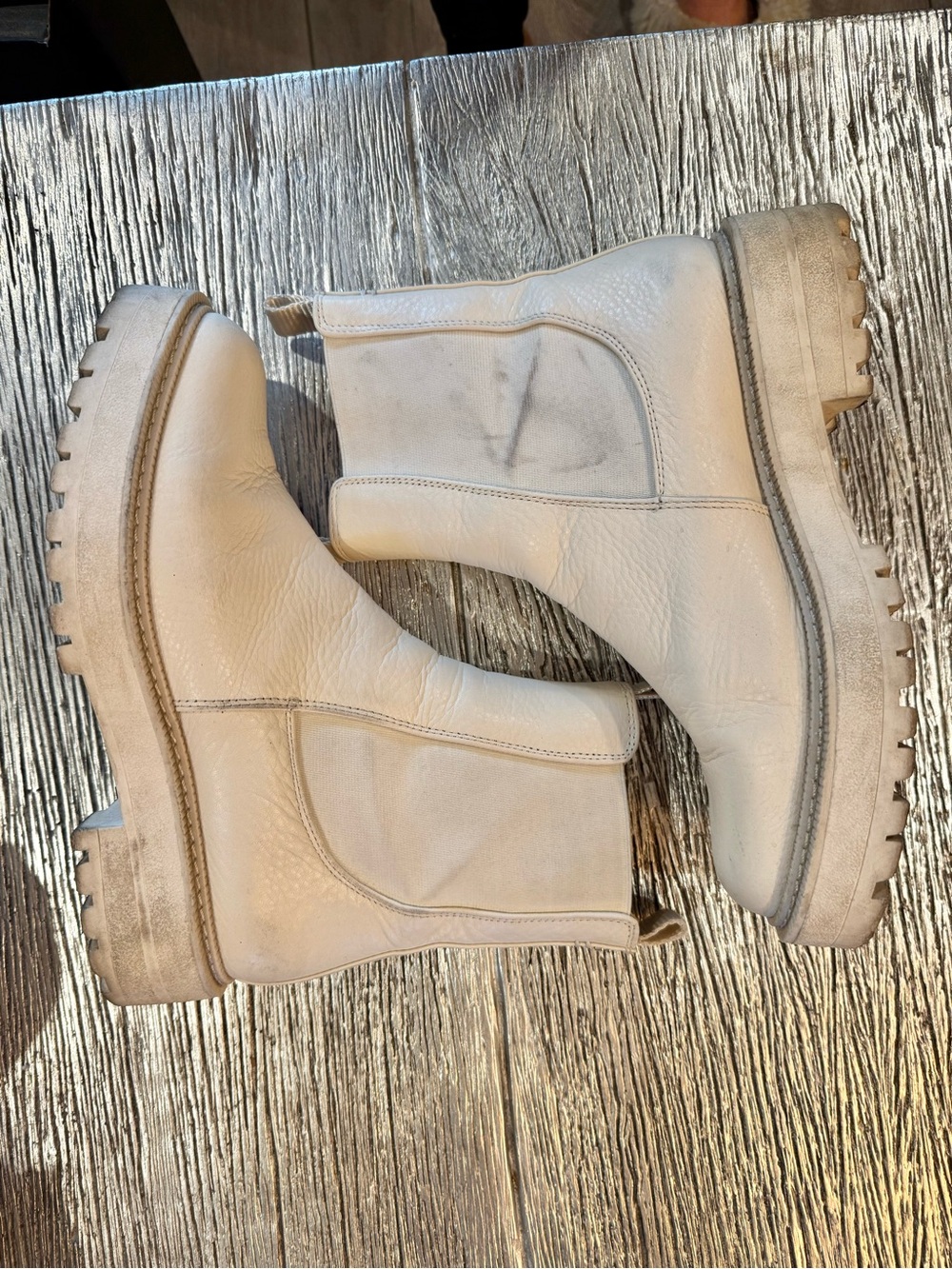 Sam Edelman Cream Chelsea Lug Ankle Boots - 8.5